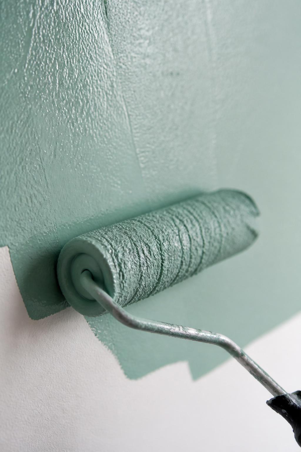 Detail nátěru válečkem